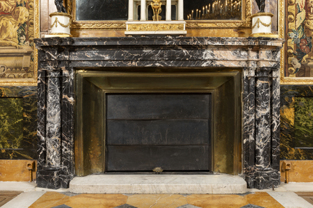 Chimenea de mármol de Mañaria, Salón de Tapices, Palacio Real de Madrid, Patrimonio Nacional