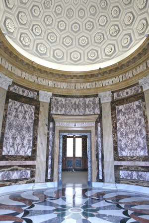 Rotonda o vestíbulo de mármoles de la Casita del Príncipe de El Pardo, Madrid, Patrimonio Nacional, © Foto: Javier Díez de Prado