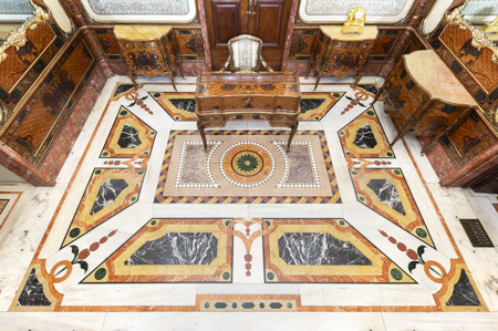 Pavimento del Gabinete de maderas finas de María Luisa de Parma, G. B. Ferroni, Palacio Real de Madrid, Patrimonio Nacional, © Foto: Mario Sedeño
