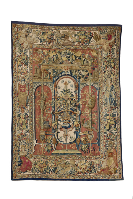 Monos trepando por columnas