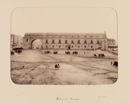 Vista de la Armería de Felipe II, donde fueron entregadas las armaduras japonesas, antes del incendio de 1884. Jules David. Archivo General de Palacio, © Patrimonio Nacional