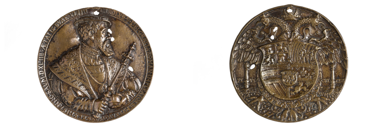 Medalla dedicada al 44 aniversario de Carlos V