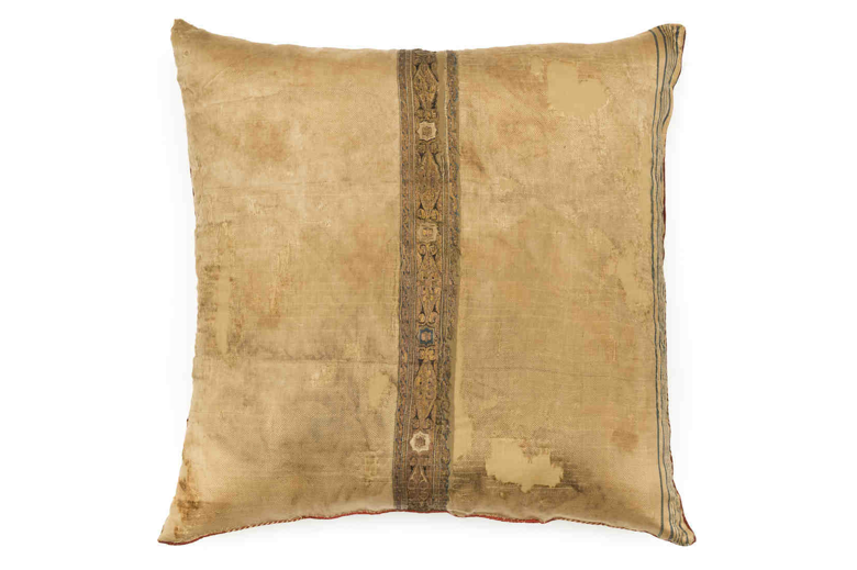 Image of: Queen Berengaria's pillow