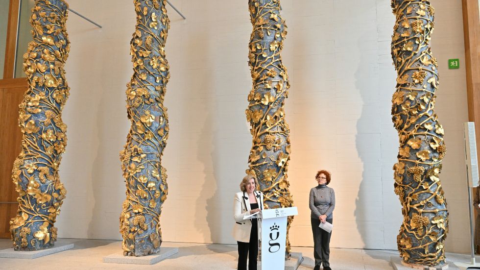 Seis metros de altura y 600 kilos: así son las cuatro columnas salomónicas que recibirán al visitante de la Galería