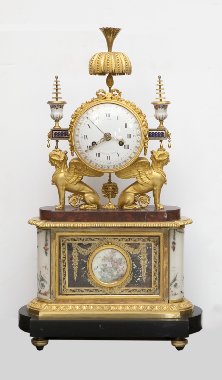 Imagen sobre: Reloj de sobremesa