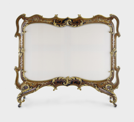 Imagen sobre: Pantalla de chimenea