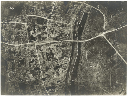 Las ruinas de Yprés: tomadas a una altura de 6000 mts. desde un avión de inspección, BUFA, 1917-1918, Archivo General de Palacio, Nº inv. 10107322, Patrimonio Nacional