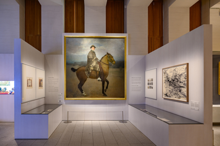 Instalación Europe 1912-1945, 2017, Cristina Lucas, en el ámbito de Alfonso XIII. © Foto: Javier Díez de Prado