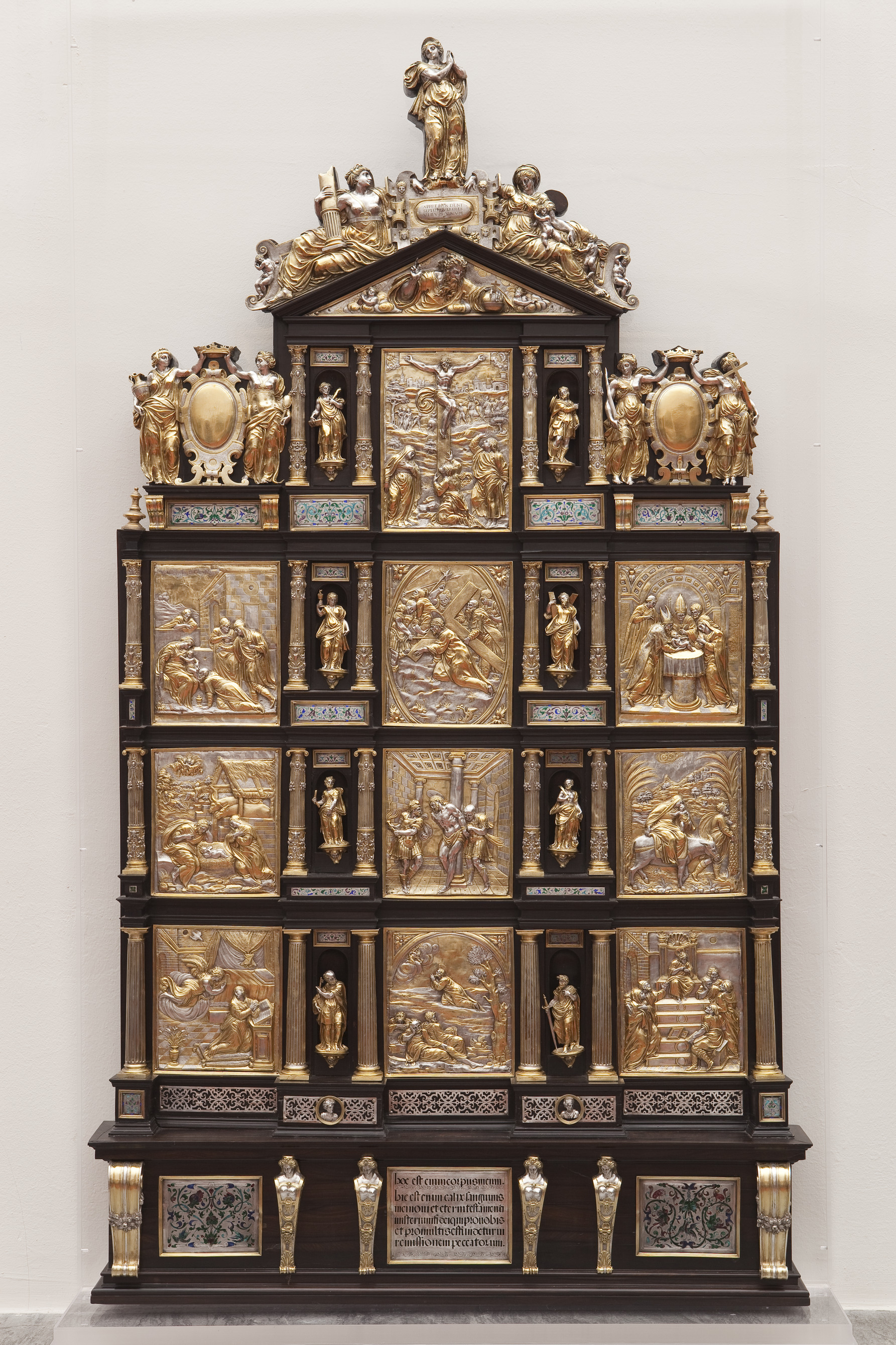 Retablo del emperador Carlos V