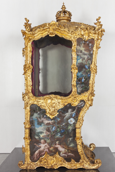 Imagen sobre: Silla de manos de Bárbara de Braganza, reina de España