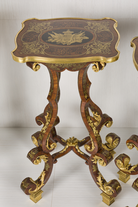 Imagen sobre: Velador