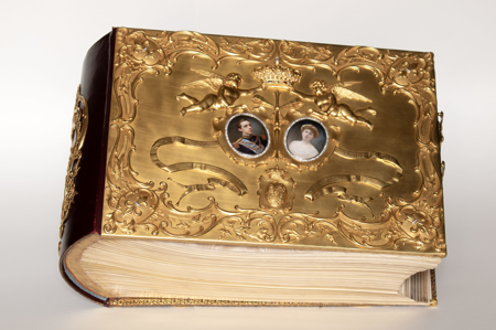 Álbum de firmas de los alcaldes presidentes de España, Héctor Marabin, 1906, II/4550, Real Biblioteca, Patrimonio Nacional