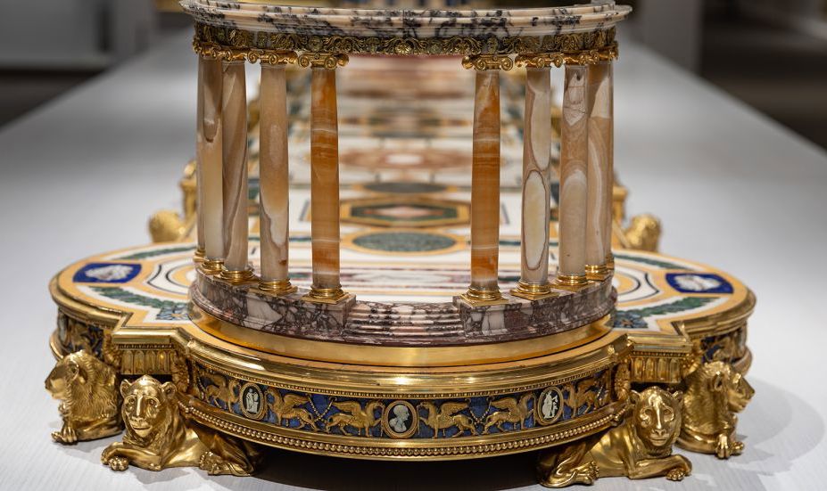 Imagen sobre: Enfoque | El dessert de Luigi Valadier en la Galería de las Colecciones Reales