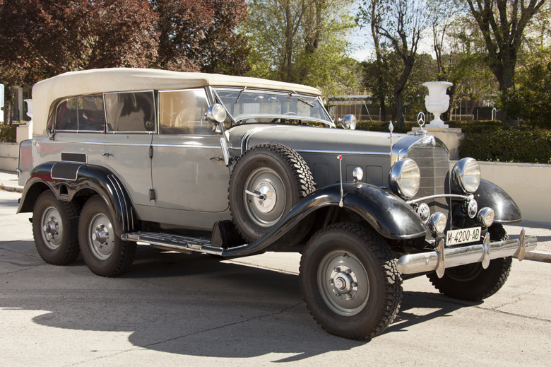 Imagen sobre: Mercedes-Benz Especial todoterreno 540 G4 W 31