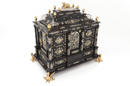 Imagen sobre: Arqueta